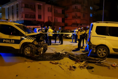 Bursa'da polis aracı kazaya karıştı!