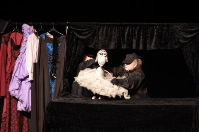 Bursa’da tiyatro rüzgarı esti!