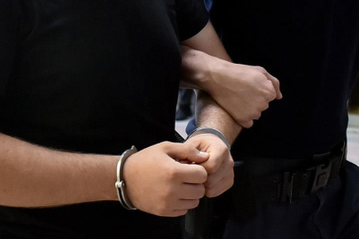 İzmir merkezli çete operasyonu: 9 tutuklama!