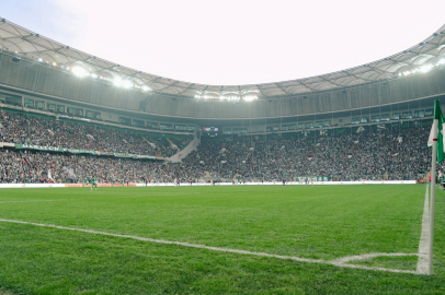 Şampiyon Bursaspor, Bornova'yı farklı geçti!