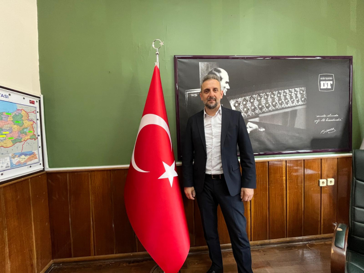 Bursa Devlet Tiyatrosu Müdürü Sezai Yılmaz: ‘Doğudan batıya kent tiyatro ile buluşacak’ -Bursa Hayat-3