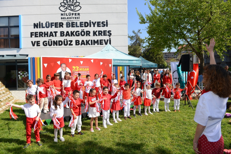 Nilüferli minik öğrenciler bayramın tadını doyasıya çıkardı - Bursa Hayat Gazetesi-2