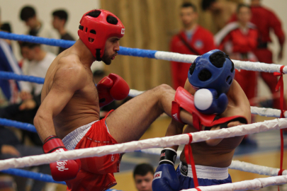BUÜ’lü kick boksçular Türkiye şampiyonasında fırtına gibi esti