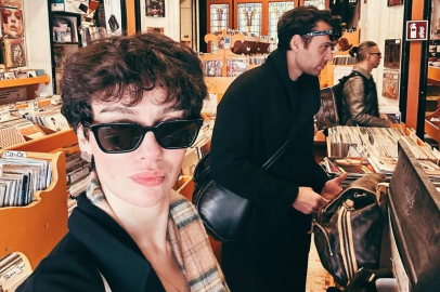 Birce Akalay ve Hakan Kurtaş Amsterdam’da romantik anlar yaşadı