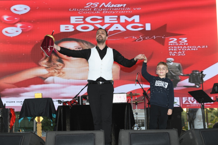Osmangazi’de 23 Nisan coşkusu Ecem Boyacı konseriyle taçlandı - Bursa Hayat Gazetesi-4