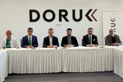 Bursaspor Başkanı Enes Çelik’ten Doruk Sağlık Grubu’na teşekkür ziyareti