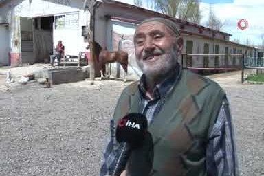 63 yıldır mesleğini sürdürüyor