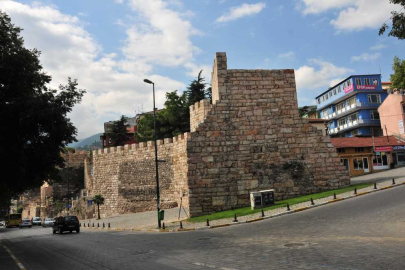 Emniyet Müdürlüğü duyurdu! Bursa'da bazı yollar trafiğe kapatılacak
