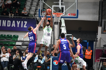 TOFAŞ, Bahçeşehir Koleji'ne evinde 75-86 mağlup oldu