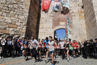 Bursa’da tarihle sporun buluştuğu koşu: Osmangazi’de fetih coşkusu