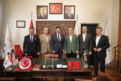 Alinur Aktaş’tan Yenişehir Belediye Başkanı Ercan Özel’e ziyaret!