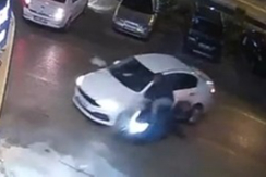Bursa'da otomobil ile motosiklet çarpıştı: 1 yaralı!