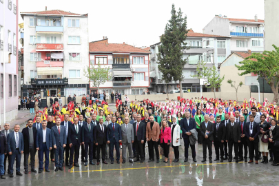 Gemlik'te öğrenciler sağlıklı yaşamı sahneye taşıdı