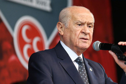 Bahçeli'den PKK'nın fesih kararına ilk tepki: "Barışın tomurcukları açtı"