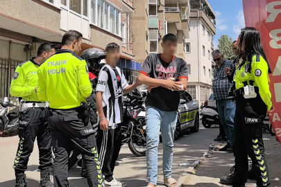Bursa’da sokak ortasında saldırı! Motosikletle gelip bıçakladı