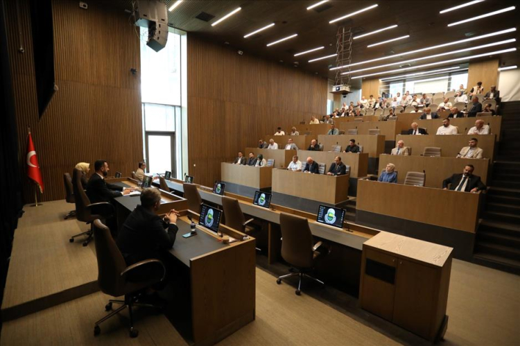 İnegöl Belediyesi, 2024 bütçesini oy çokluğuyla onayladı -Bursa Hayat-2