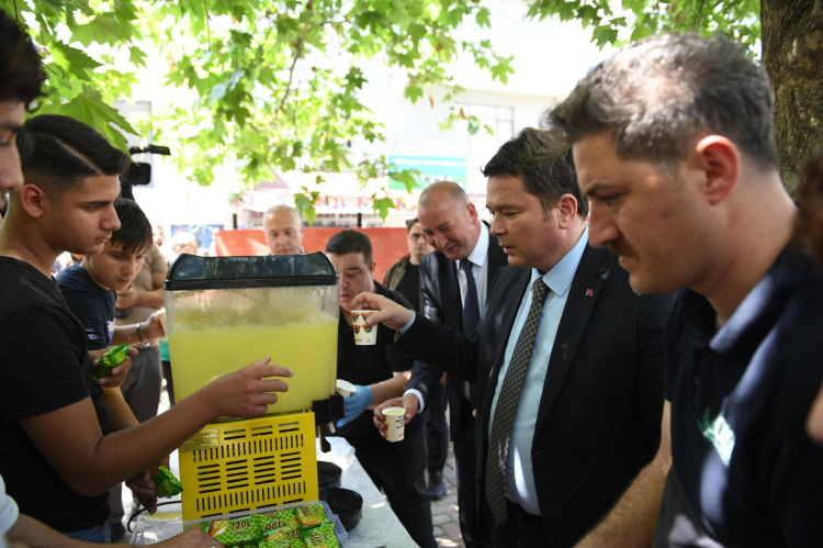 Başkan Aydın’dan Doğanevler Mahallesi’ne ziyaret -Bursa Hayat-2