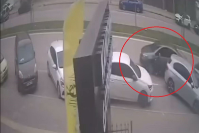 Bursa'da mahalleliyi sokağa döken gürültü! 8 araç zarar gördü