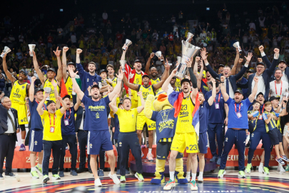 Fenerbahçe Beko'dan tarihi zafer: EuroLeague’de ikinci kez şampiyon