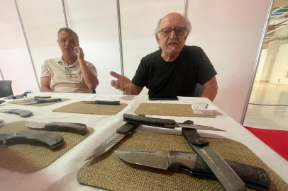 Her biri tek ve eşsiz: Bursa'da koleksiyon bıçaklarıyla büyüledi