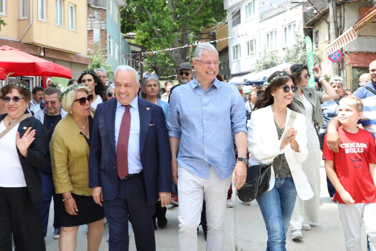 Bursa’da zeytinin kalbinde kültür, lezzet ve umut buluşması - Bursa Hayat Gazetesi-2