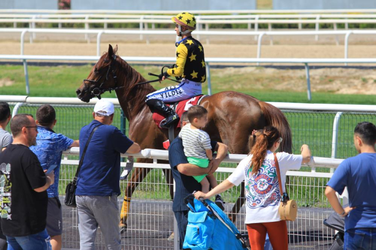 Bursa Hipodromu’nda bayram coşkusu-Bursa Hayat Gazetesi-2