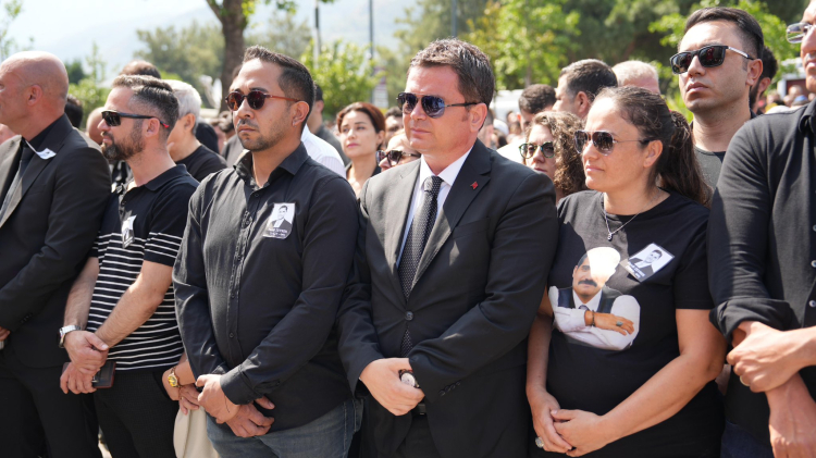 Ferdi Zeyrek son yolculuğuna uğurlandı-Bursa Hayat Gazetesi-3