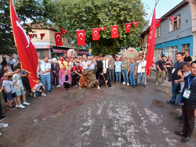 Bursa'da bayram coşkusu karnavala dönüştü -Bursa Hayat-2