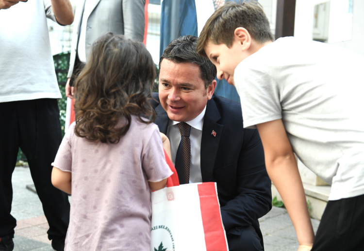 Başkan Erkan Aydın Kemerçeşme'de vatandaşlarla kahvaltıda buluştu - Bursa Hayat Gazetesi-4