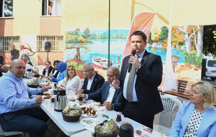 Başkan Erkan Aydın Soğanlı sakinleriyle kahvaltıda buluştu - Bursa Hayat Gazetesi-3