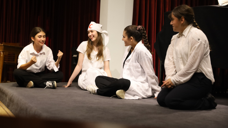 Gençlerin gözünden Nâzım Hikmet: Bursa’da anlamlı tiyatro prömiyeri - Bursa Hayat Gazetesi-2