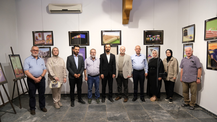 Karikatürlerle dolu bir sergi: Yalçın Eroğlu'nun eserleri İnegöllülerle buluştu - Bursa Hayat Gazetesi-5