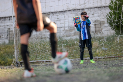 Bursa’da 20 dakika kitap okumadan antrenmana çıkmıyorlar