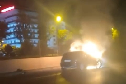 Bursa Mudanya Yolu’nda otomobil alev alev yandı