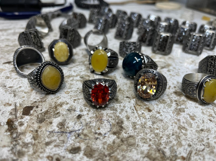 Bursa'nın son el işi gümüş ustası!-Bursa Hayat Gazetesi-3