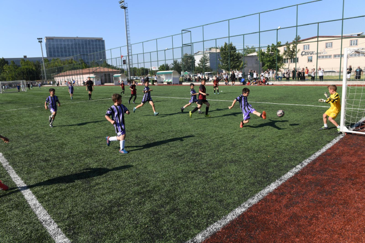 650 çocuk, 38 takım, iki günlük futbol şöleni - Bursa Hayat Gazetesi-5