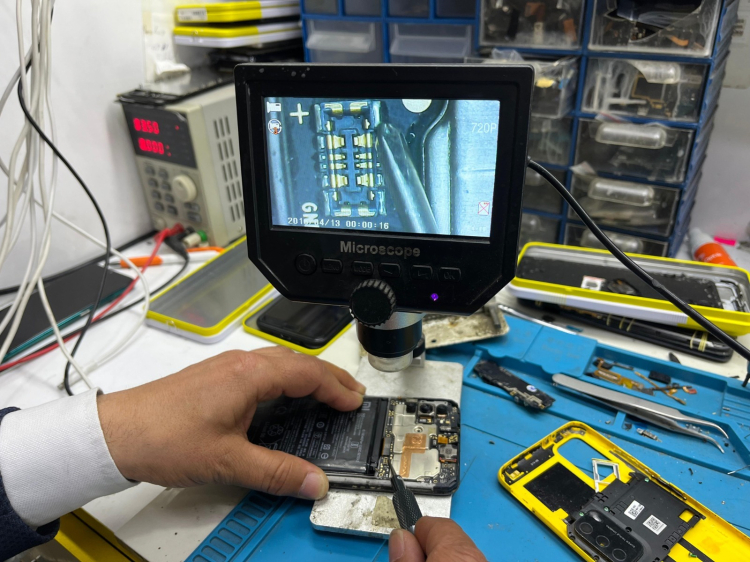 Bursa'da telefon tamircisinden önemli uyarı! -Bursa Hayat-2 