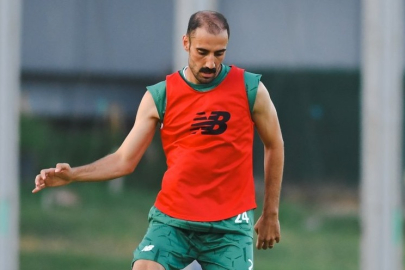 Bursaspor yeni sezon hazırlıklarını taktik çalışmalarla yoğunlaştırdı
