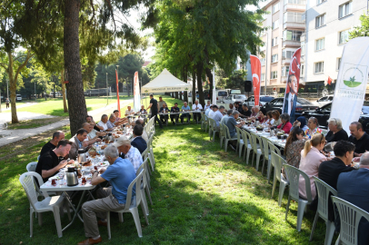 Başkan Erkan Aydın mahallelerin nabzını tutmaya devam ediyor