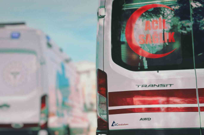 İnegöl'de motosiklet kazası! Gencin parmağı koptu
