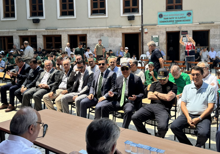 İsmail Hakkı Bursevi, vefatının 300. yılında Bursa’da dualarla anıldı - Bursa Hayat Gazetesi-2