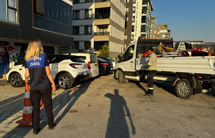 Nilüfer’de görsel kirliliğe ekiplerden müdahale! - Bursa Hayat Gazetesi-3