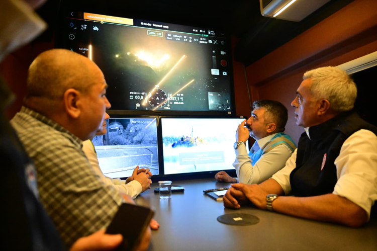 Başkan Oktay Yılmaz yangın sürecinde sahadan ayrılmadı - Bursa Hayat Gazetesi-2