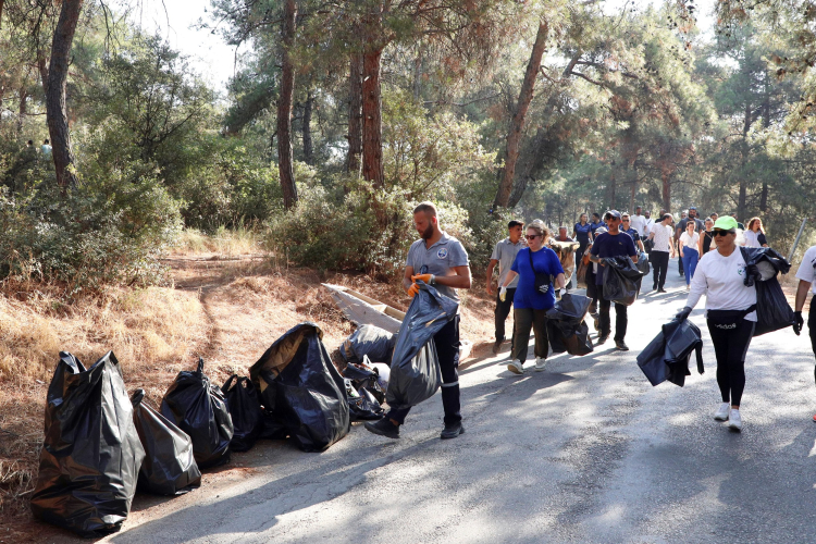 Bursa Mudanya’da temizlik ve farkındalık çalışması! -Bursa hayat-2