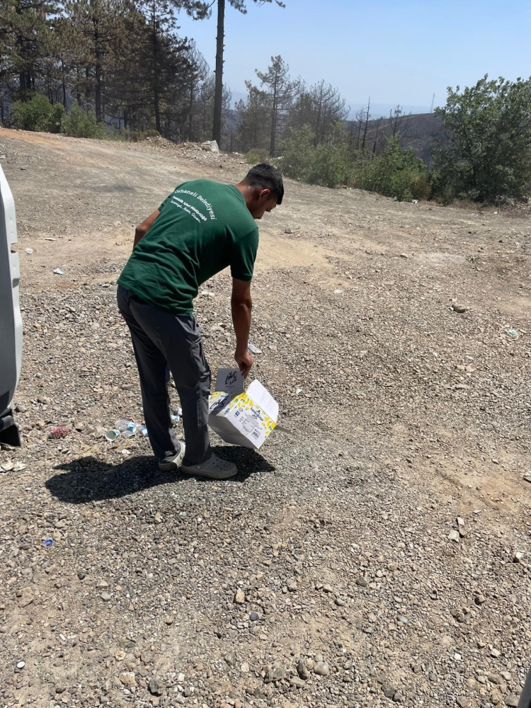 Orhaneli Belediyesi’nden hem alevlerle hem de çöplerle mücadele! -Bursa Hayat-2