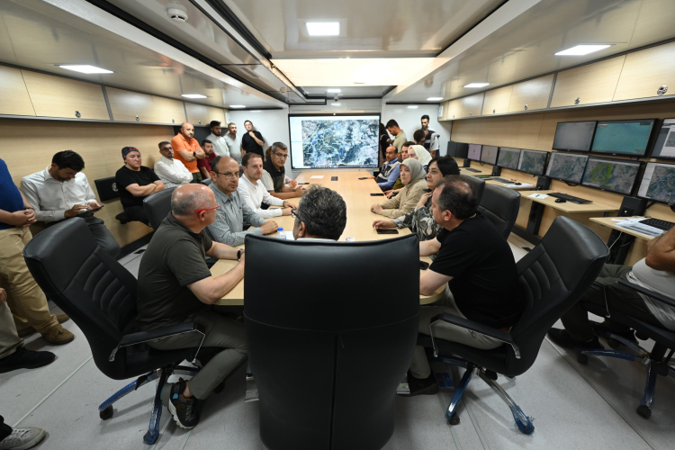 Davut Gürkan: ‘Yangınla mücadelede tüm imkanlar seferber edildi’ -Bursa Hayat-2