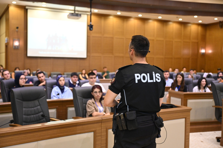 Bursa Büyükşehir Belediyesi’nden stajyerlere anlamlı oryantasyon - Bursa Hayat Gazetesi-3