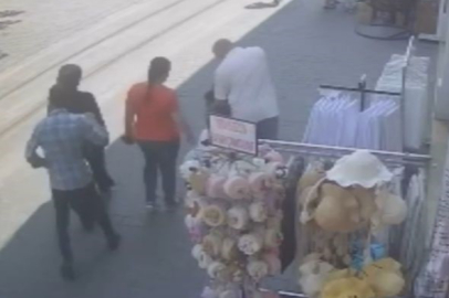 Bursa'da cüzdan çalan yankesiciyi kadın güven timleri yakaladı