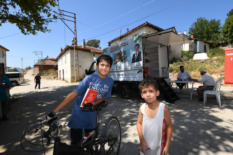 Osmangazi Gezici Kütüphane binlerce çocukla buluştu - Bursa Hayat Gazetesi-3