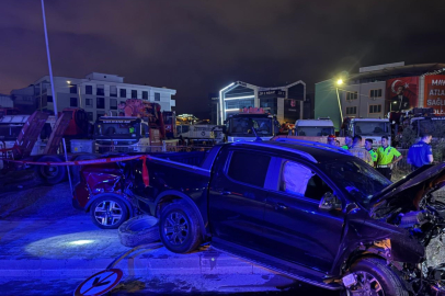 Bursa'da yürek yakan olay! Araçta sıkışan kardeşler olay yerinde can verdi